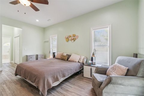 Casa en venta en Ocala, Florida, 5 dormitorios, 236.62 m2 № 2133445 - foto 19
