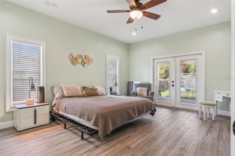 Casa en venta en Ocala, Florida, 5 dormitorios, 236.62 m2 № 2133445 - foto 18