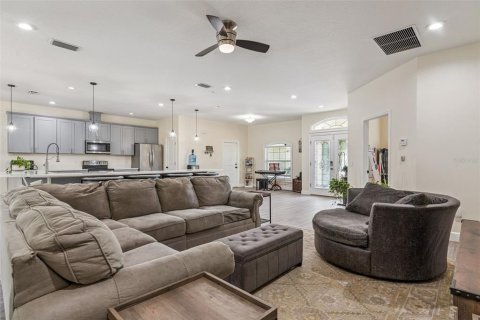 Casa en venta en Ocala, Florida, 5 dormitorios, 236.62 m2 № 2133445 - foto 6