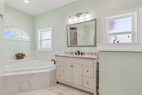 Casa en venta en Ocala, Florida, 5 dormitorios, 236.62 m2 № 2133445 - foto 24