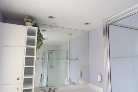 Casa en venta en Coral Springs, Florida, 4 dormitorios, 217.39 m2 № 1972691 - foto 16