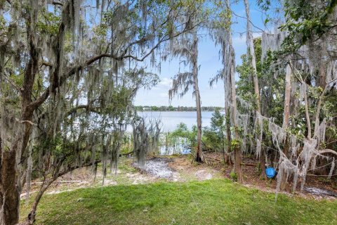 House in Orlando, Florida 3 bedrooms, 225.85 sq.m. № 2284109 - photo 11