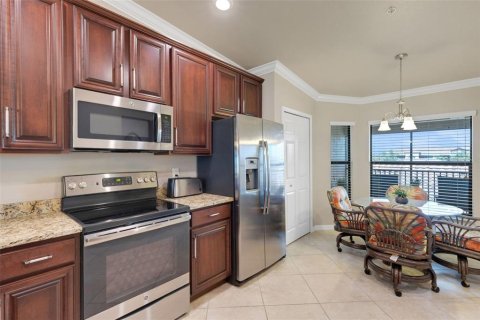 Condo in Bradenton, Florida, 2 bedrooms  № 1869446 - photo 13