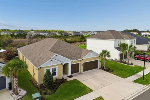 Villa ou maison à vendre à Wesley Chapel, Floride: 4 chambres, 270.9 m2 № 2217251 - photo 2