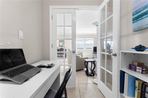 Copropriété à vendre à Sarasota, Floride: 1 chambre, 91.14 m2 № 2230991 - photo 10