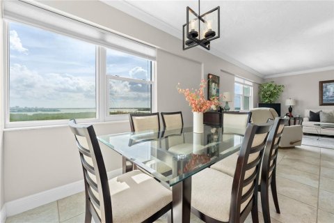 Copropriété à vendre à Sarasota, Floride: 1 chambre, 91.14 m2 № 2230991 - photo 4