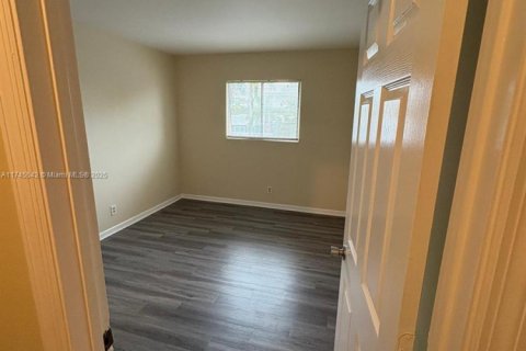 Adosado en venta en North Lauderdale, Florida, 3 dormitorios, 130.34 m2 № 1920782 - foto 29