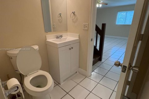 Adosado en venta en North Lauderdale, Florida, 3 dormitorios, 130.34 m2 № 1920782 - foto 17