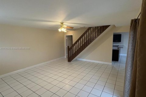 Adosado en venta en North Lauderdale, Florida, 3 dormitorios, 130.34 m2 № 1920782 - foto 11