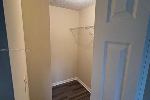 Adosado en venta en North Lauderdale, Florida, 3 dormitorios, 130.34 m2 № 1920782 - foto 30