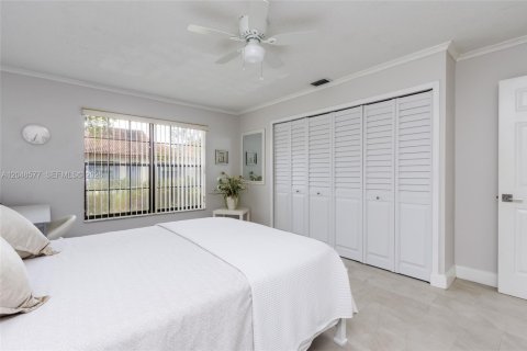 House in Davie, Florida 2 bedrooms, 123.84 sq.m. № 2189789 - photo 21
