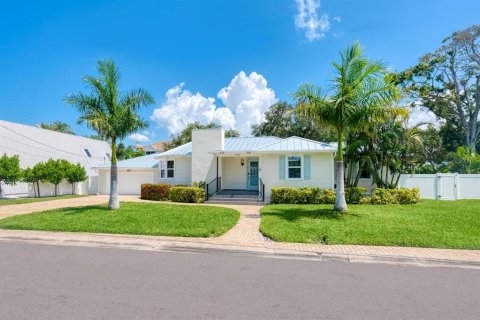 Villa ou maison à Sarasota, Floride 3 chambres, 159.05 m2 № 2148143