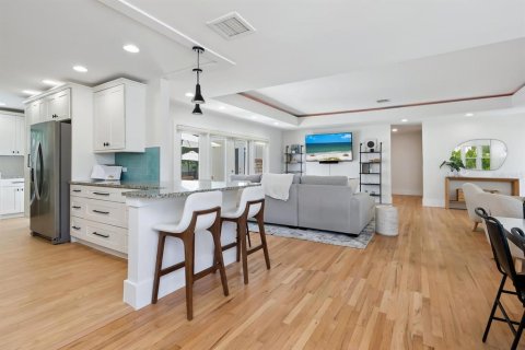 Villa ou maison à vendre à Sarasota, Floride: 3 chambres, 159.05 m2 № 2148143 - photo 5
