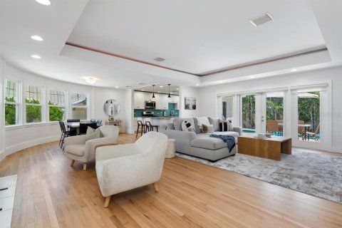 Villa ou maison à vendre à Sarasota, Floride: 3 chambres, 159.05 m2 № 2148143 - photo 4