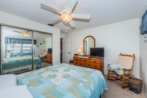 Villa ou maison à vendre à Pinellas Park, Floride: 2 chambres, 166.48 m2 № 2116595 - photo 27
