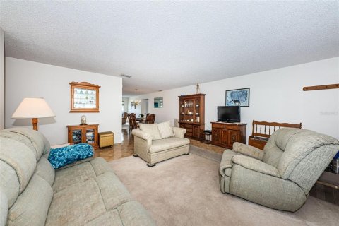Villa ou maison à vendre à Pinellas Park, Floride: 2 chambres, 166.48 m2 № 2116595 - photo 10