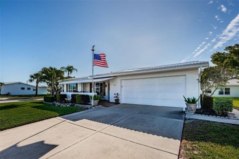 Villa ou maison à vendre à Pinellas Park, Floride: 2 chambres, 166.48 m2 № 2116595 - photo 4