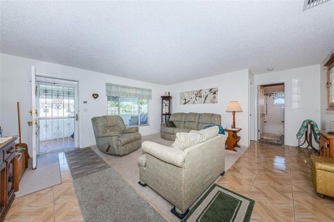 Villa ou maison à vendre à Pinellas Park, Floride: 2 chambres, 166.48 m2 № 2116595 - photo 8