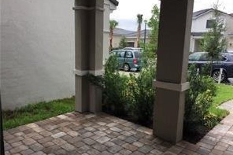 Villa ou maison à louer à Pompano Beach, Floride: 3 chambres, 153.38 m2 № 1074614 - photo 1
