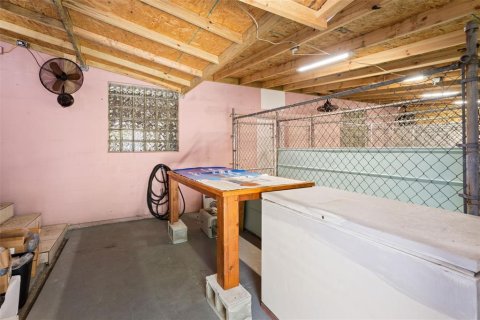 Commercial property in Tampa, Florida 249.72 sq.m. № 2230980 - photo 29