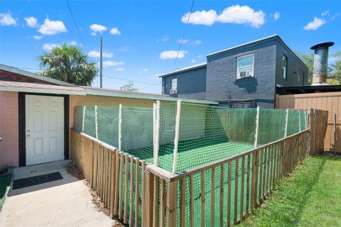 Commercial property in Tampa, Florida 249.72 sq.m. № 2230980 - photo 30