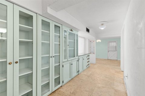 House in Winter Park, Florida 4 bedrooms, 167.6 sq.m. № 1849988 - photo 10