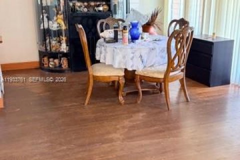 Купить виллу или дом в Майами, Флорида 2 спальни, 168.8м2, № 1998193 - фото 9