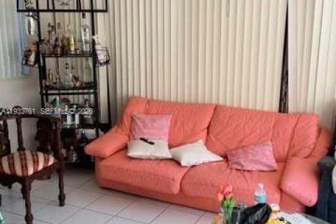 Купить виллу или дом в Майами, Флорида 2 спальни, 168.8м2, № 1998193 - фото 10