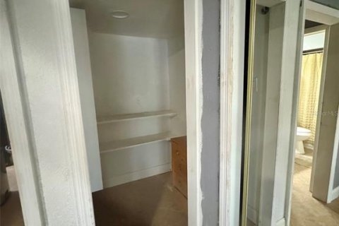 Condominio en venta en New Port Richey, Florida, 1 dormitorio, 57.97 m2 № 1720309 - foto 12