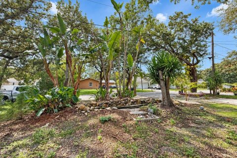 House in Clearwater, Florida 3 bedrooms, 142.33 sq.m. № 2426041 - photo 8