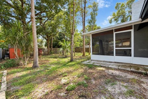 House in Clearwater, Florida 3 bedrooms, 142.33 sq.m. № 2426041 - photo 23