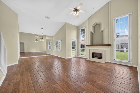 Villa ou maison à vendre à Orlando, Floride: 4 chambres, 192.68 m2 № 2360631 - photo 4