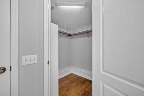 Villa ou maison à vendre à Orlando, Floride: 4 chambres, 192.68 m2 № 2360631 - photo 21