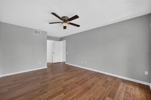 Villa ou maison à vendre à Orlando, Floride: 4 chambres, 192.68 m2 № 2360631 - photo 19