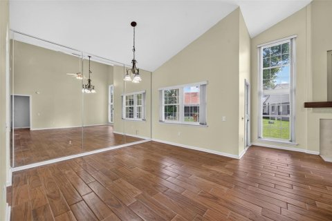 Villa ou maison à vendre à Orlando, Floride: 4 chambres, 192.68 m2 № 2360631 - photo 8