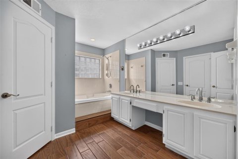Villa ou maison à vendre à Orlando, Floride: 4 chambres, 192.68 m2 № 2360631 - photo 20