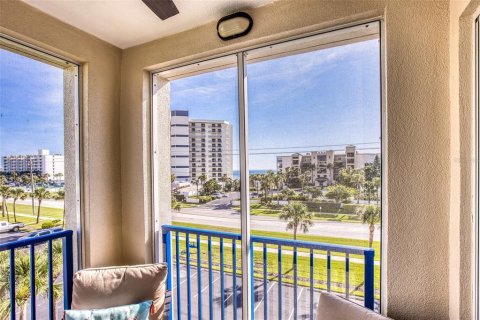 Condo in New Smyrna Beach, Florida, 3 bedrooms  № 1800013 - photo 26