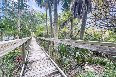 Condo in New Smyrna Beach, Florida, 3 bedrooms  № 1800013 - photo 6