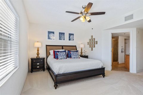 Condo in New Smyrna Beach, Florida, 3 bedrooms  № 1800013 - photo 21
