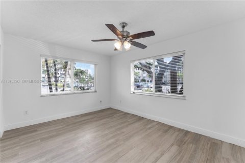 Copropriété à louer à Miami, Floride: 2 chambres, 74.69 m2 № 2046345 - photo 14