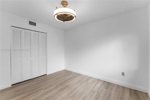 Copropriété à louer à Miami, Floride: 2 chambres, 74.69 m2 № 2046345 - photo 17