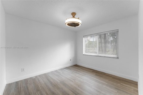 Copropriété à louer à Miami, Floride: 2 chambres, 74.69 m2 № 2046345 - photo 16