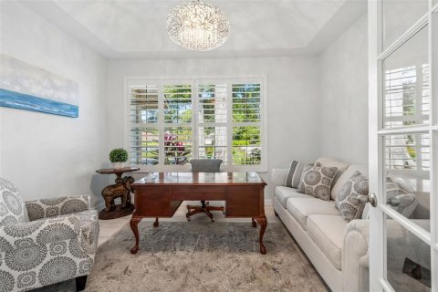House in Sarasota, Florida 4 bedrooms, 223.62 sq.m. № 2200221 - photo 12