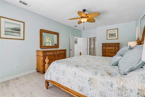 House in Sarasota, Florida 4 bedrooms, 223.62 sq.m. № 2200221 - photo 26