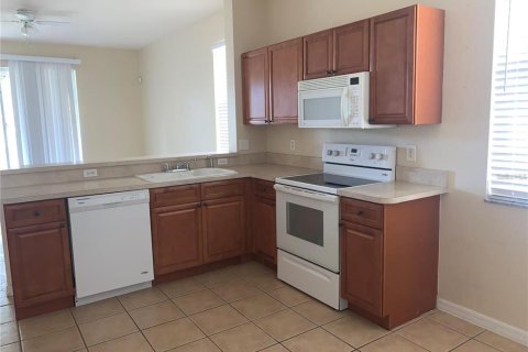 Casa en alquiler en Orlando, Florida, 3 dormitorios, 159.79 m2 № 1912766 - foto 5