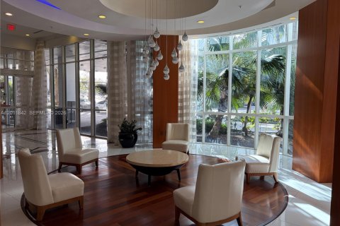 Condo in Miami Beach, Florida, 3 bedrooms  № 2075035 - photo 3