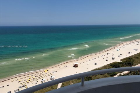 Condo in Miami Beach, Florida, 3 bedrooms  № 2075035 - photo 20