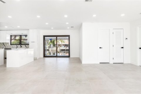 Casa en venta en Wilton Manors, Florida, 3 dormitorios, 130.43 m2 № 1887982 - foto 5