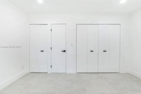 Casa en venta en Wilton Manors, Florida, 3 dormitorios, 130.43 m2 № 1887982 - foto 14