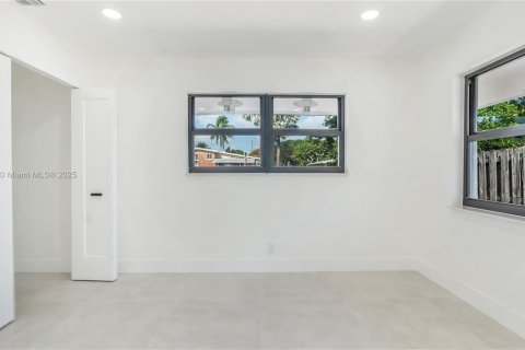 Casa en venta en Wilton Manors, Florida, 3 dormitorios, 130.43 m2 № 1887982 - foto 23